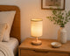 Lampe de chevet en bois avec abat-jour en lin – 3 couleurs de lumière