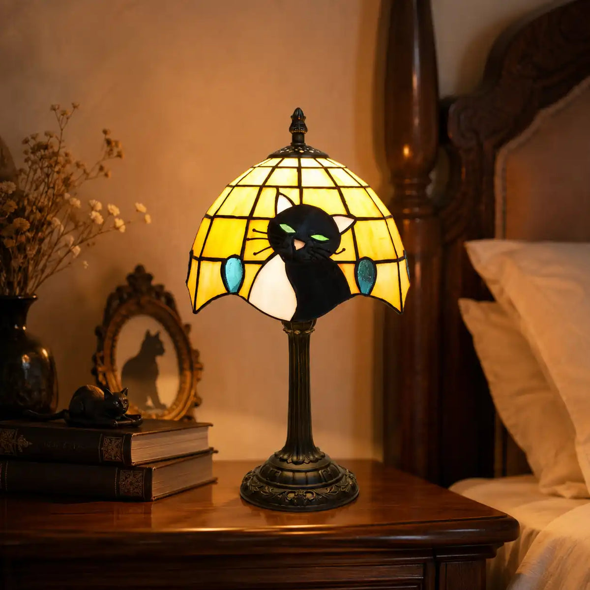 Lampe de chevet Tiffany chat – Abat-jour vitrail et pied rétro